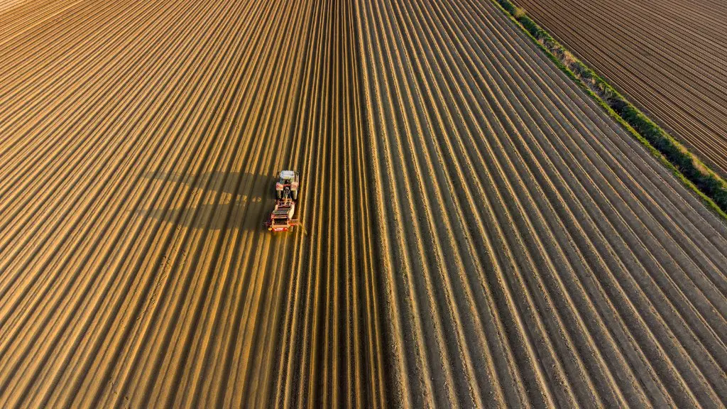 Where is commercial agriculture practiced?